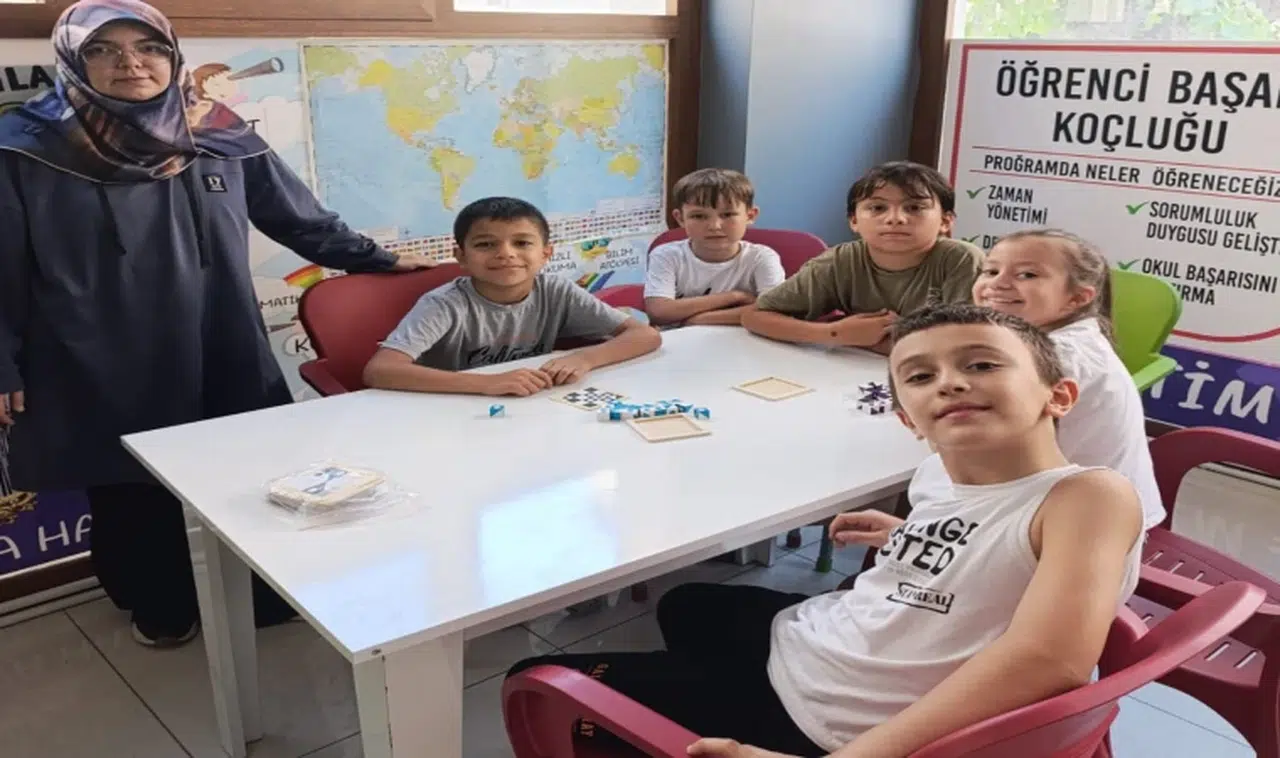 Kardelen Yaz Okulunda çocuklar mutluluk ve bilgi depoluyor