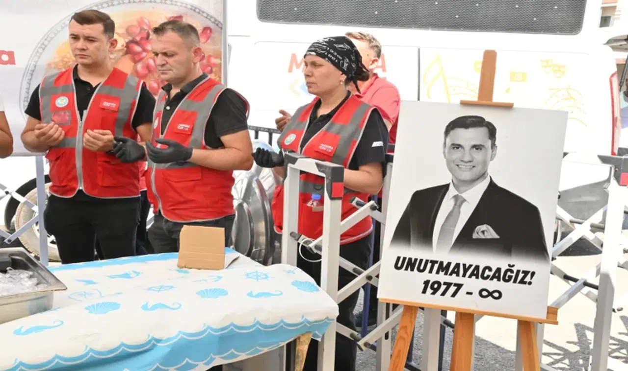 Manisa Büyükşehirden aşure ikramı