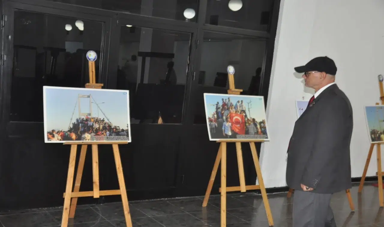 Manisa'da 15 Temmuz sergisi açıldı