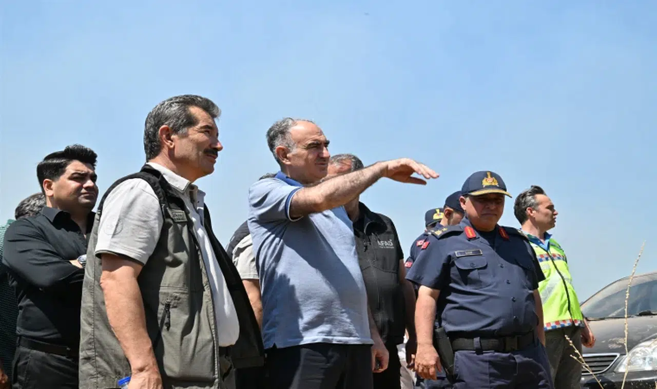 Vali Özkan Manisa'da ki yangınlarla ilgili açıklamalarda bulundu