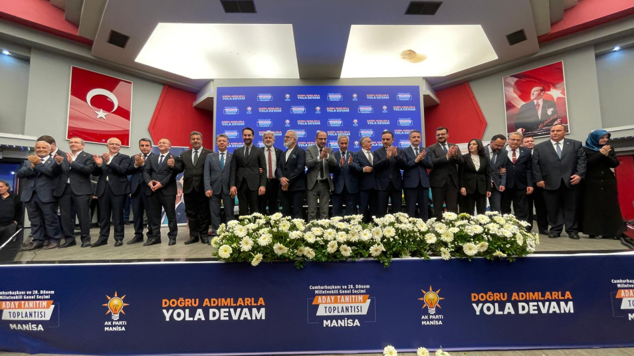 AK Parti Manisa Milletvekil adayları tanıtıldı