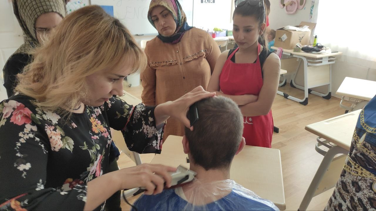 Belgelerini aldılar ,ilk hizmetlerini engellilere verdiler