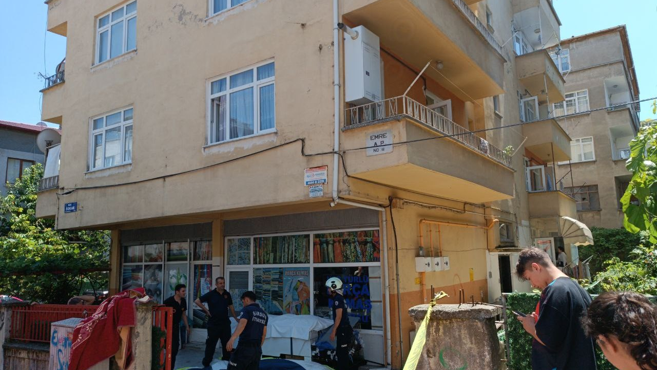 Cama intihar etmek için çıkan genç kız için ekipler ve mahalleli seferber oldu