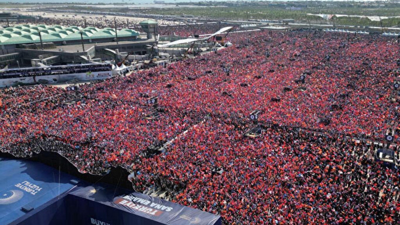 Cumhurbaşkanı Erdoğan, AK Parti'nin Büyük İstanbul Mitingi'nde vatandaşlara sesleniyor