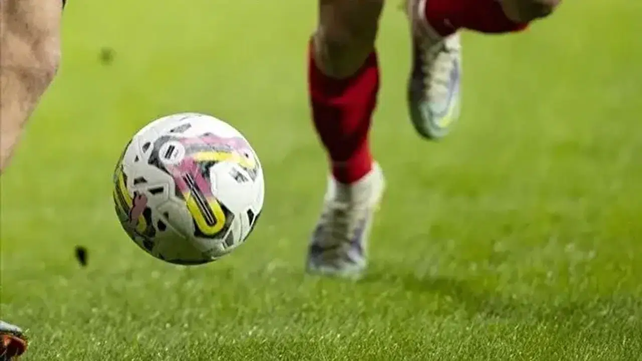 Türkiye'de Transfer Sezonu Ne Zaman Bitiyor? UEFA Kadro Bildirim Tarihi Ne?