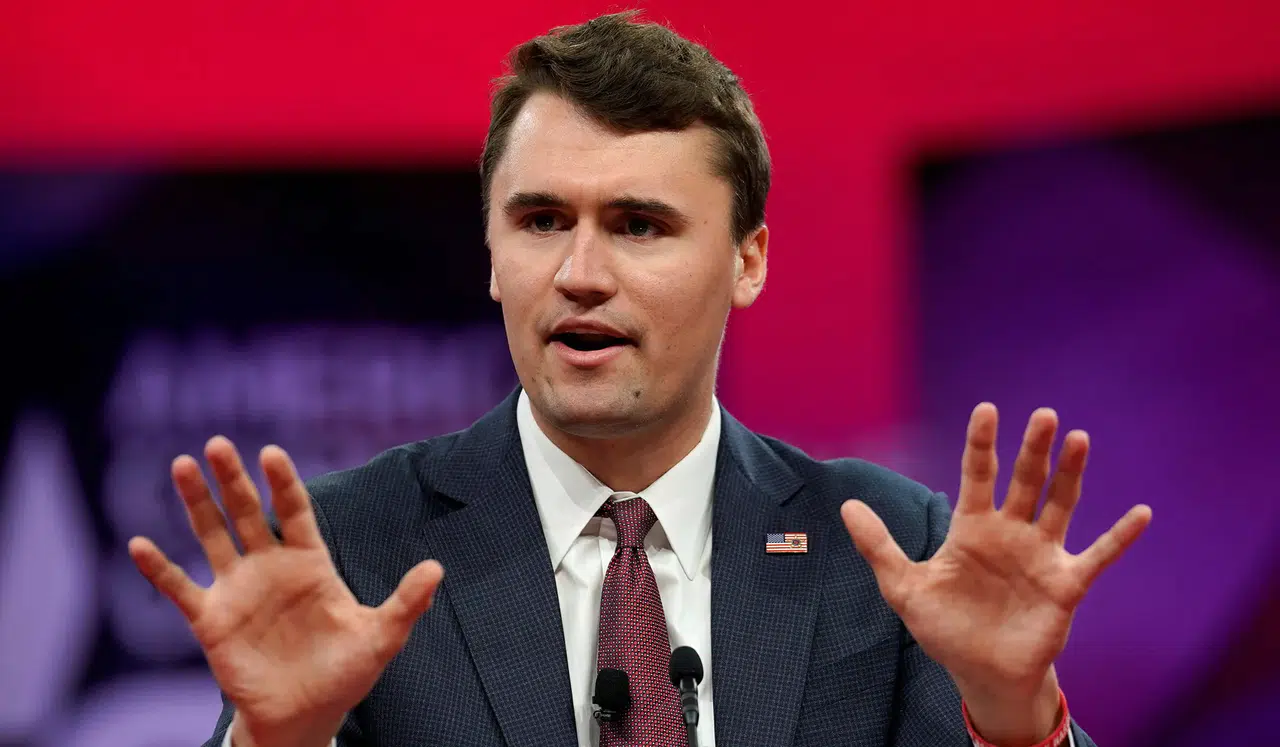 Charlie Kirk Kimdir? Trump Ağlayarak Ölüm Haberini Duyurdu!