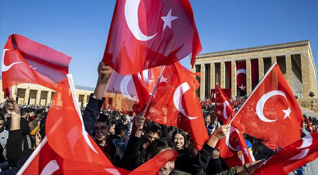 29 Ekim’de Hangi Kurumlar Kapalı? Tatil Planı Yapanlar Dikkat!