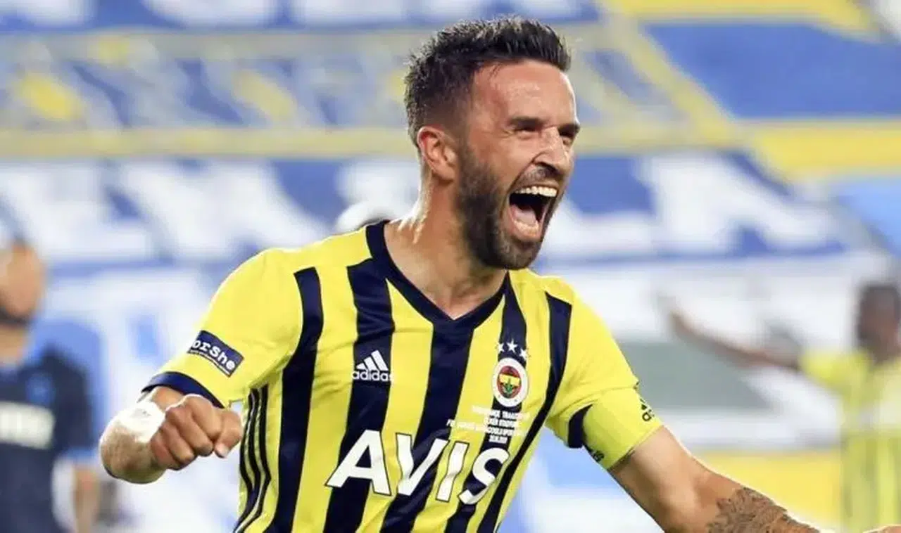 Gökhan Gönül Kimdir? Fenerbahçe’de Hangi Yıllar Forma Giydi?