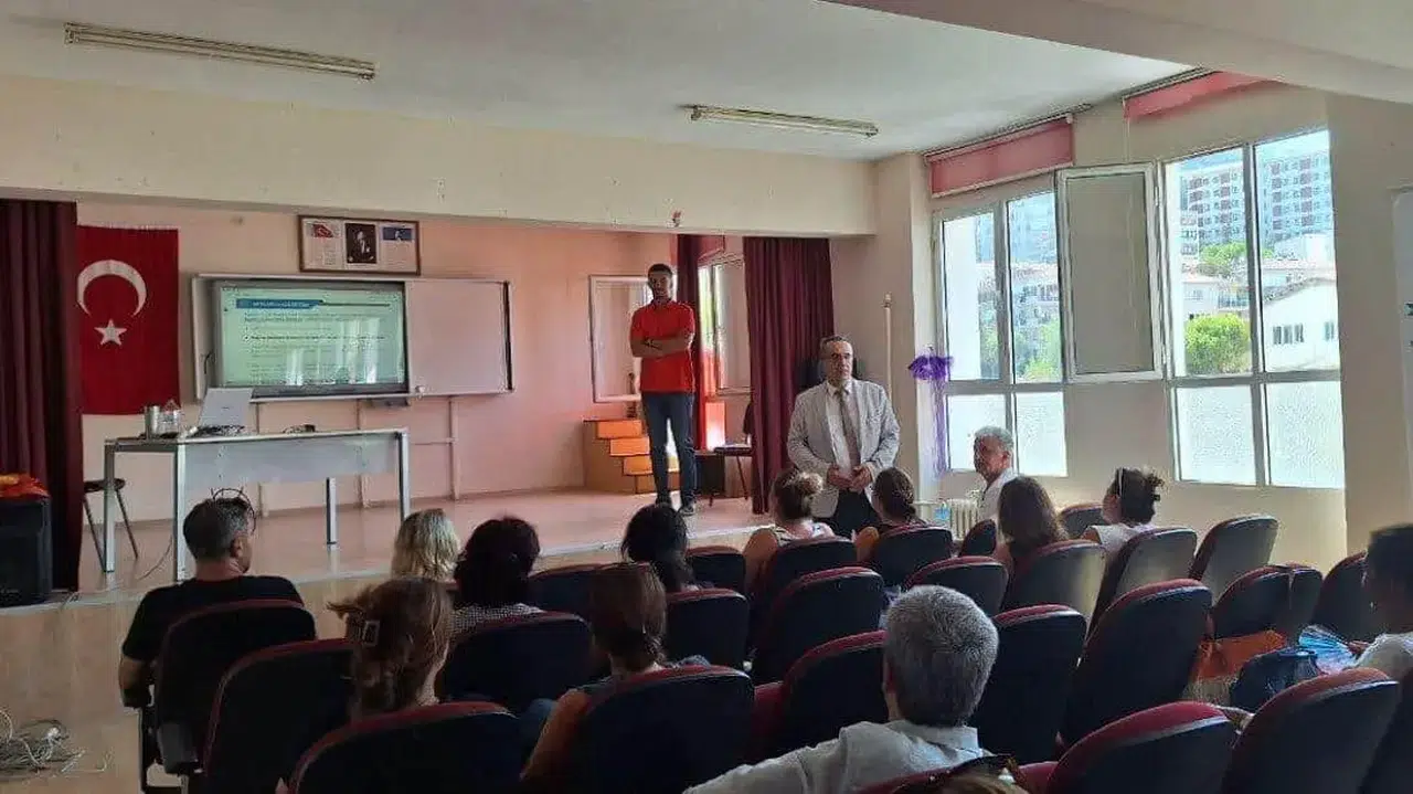 Öğretmen Seminerleri Saat Kaçta Başlıyor? MEB Takvimi Belli Oldu