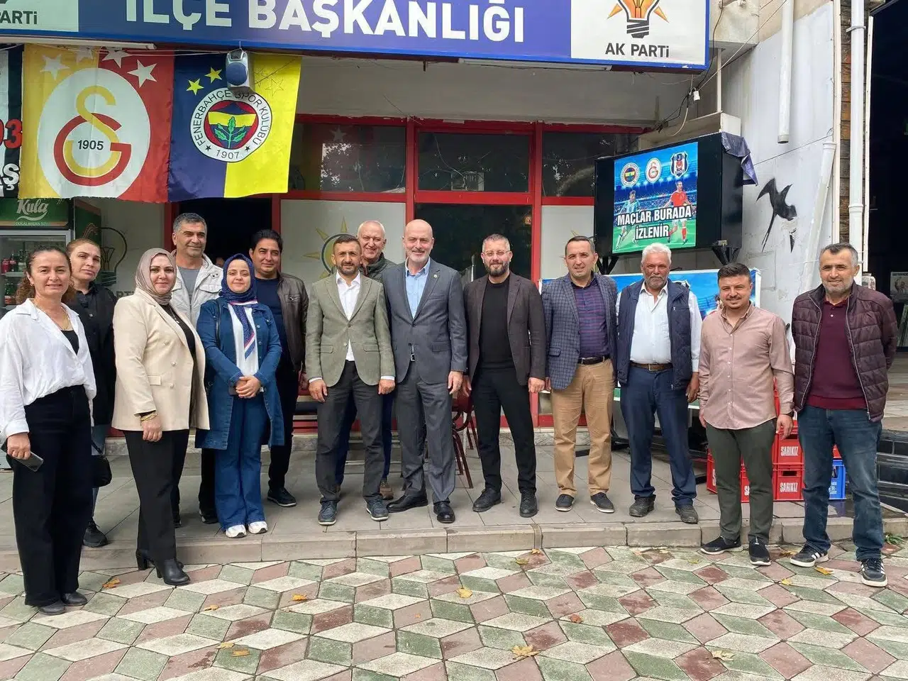 Vekil Işık’tan AK Parti Sarıgöl İlçe Teşkilatına ziyaret