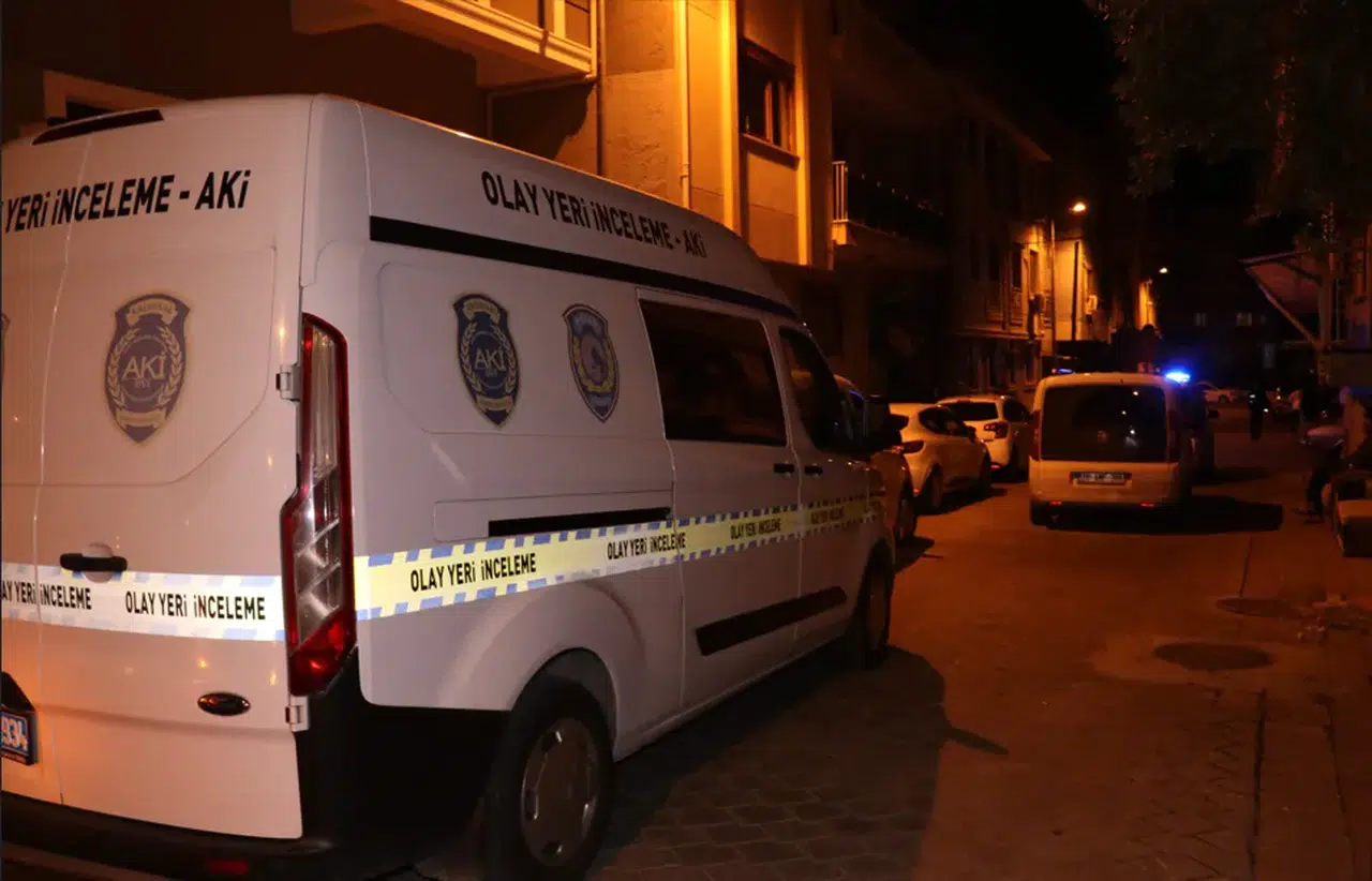 Önce karısını ardından kendini öldürdü