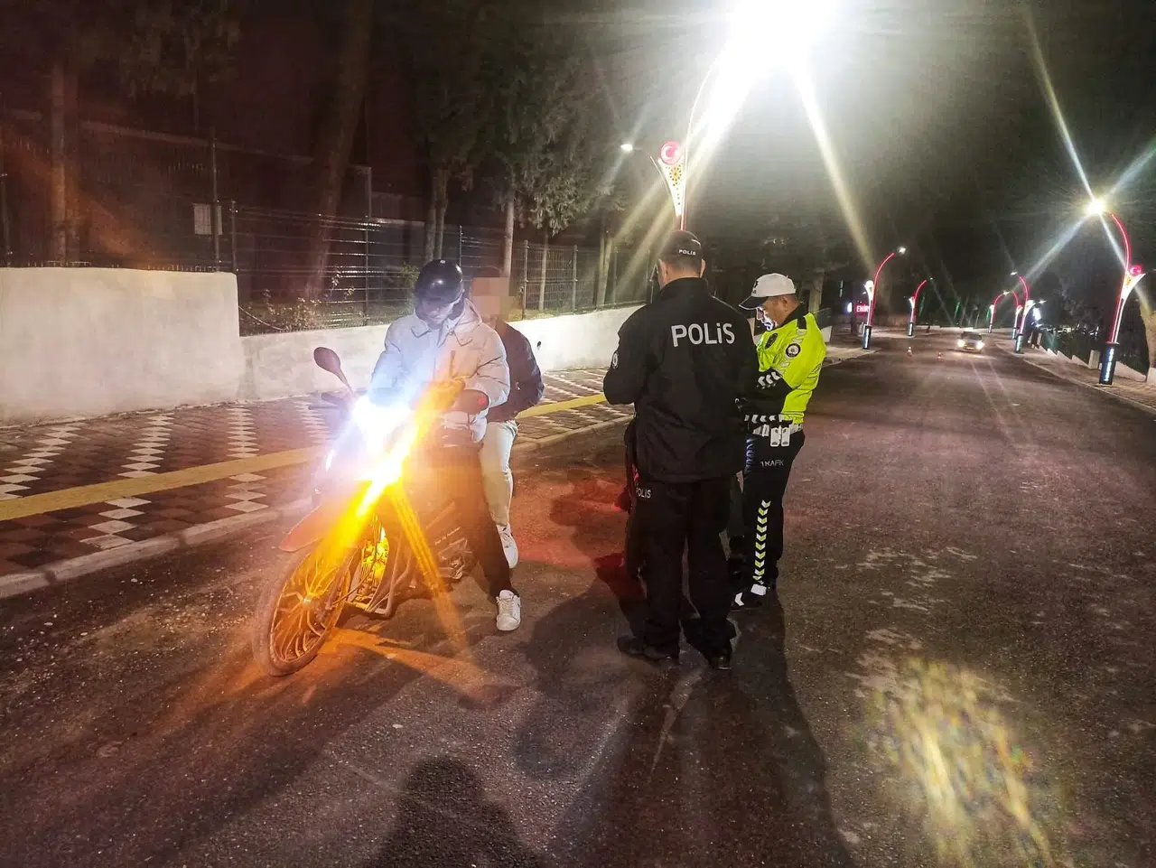 Manisa’da eş zamanlı denetim: 7 aranan şahıs yakalandı