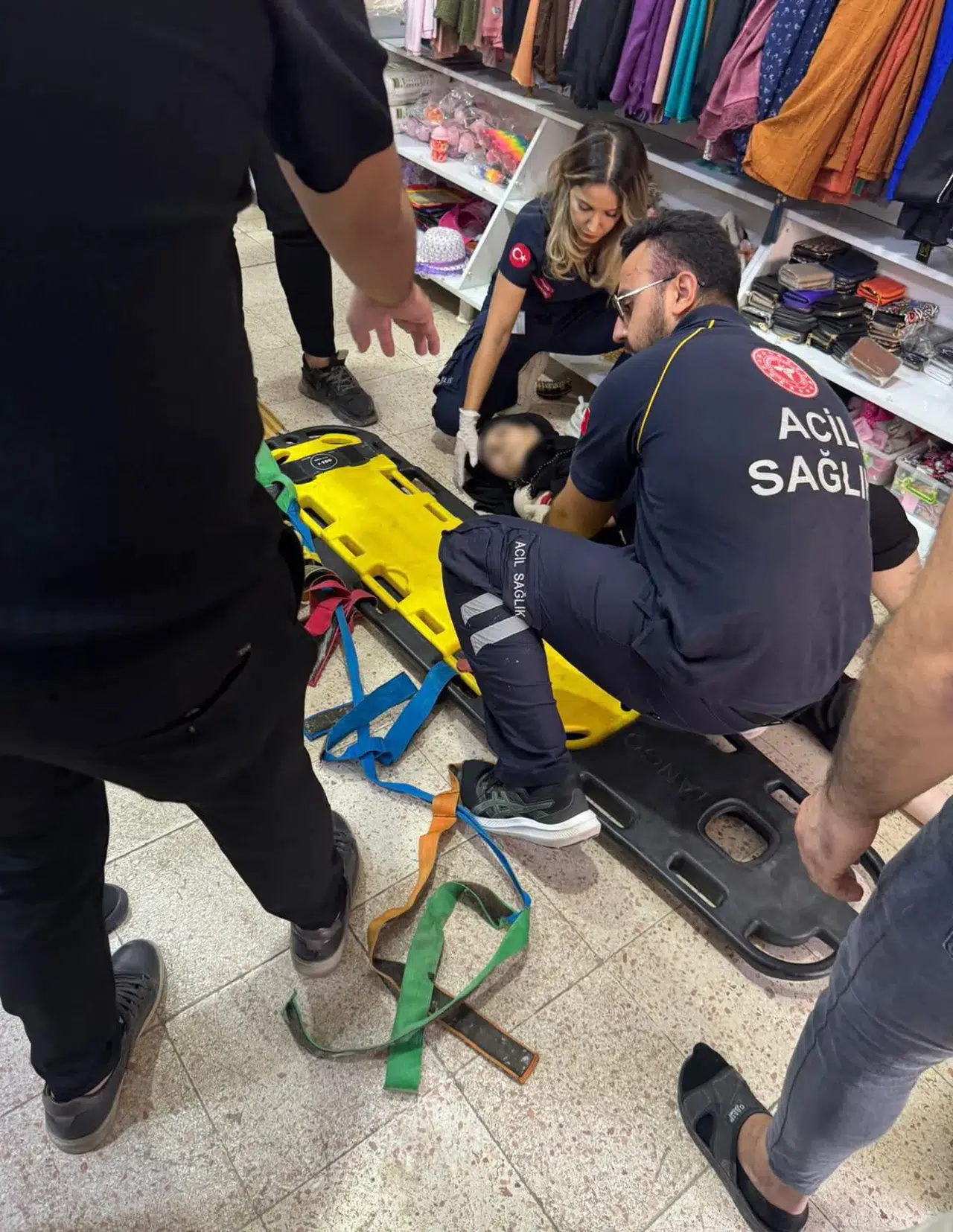 Hamile eşini 6 yerinden bıçakladı