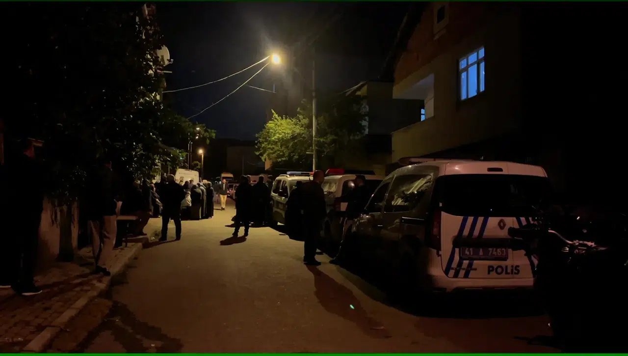 Önce kızını vurdu ardından intihar etti