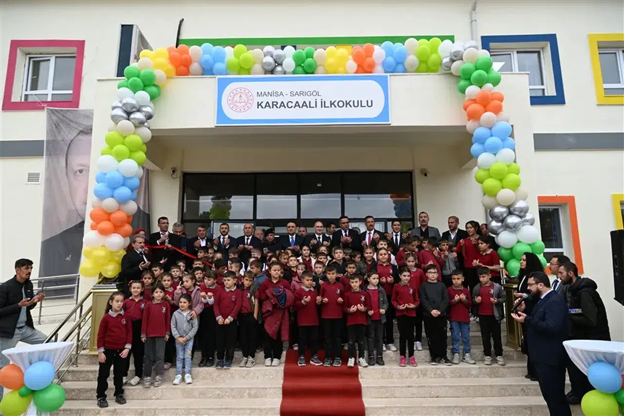 Vali Özkan ilçedeki okul yatırımlarını yerinde inceledi