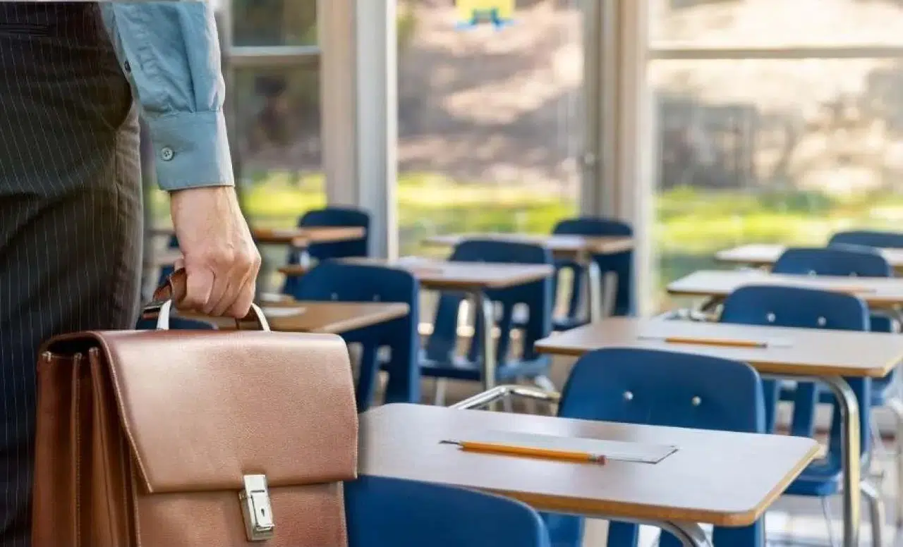 Yeni Eğitim Modeli Şaşırttı: Liseler İkiye Bölünüyor, Karar Yolda!