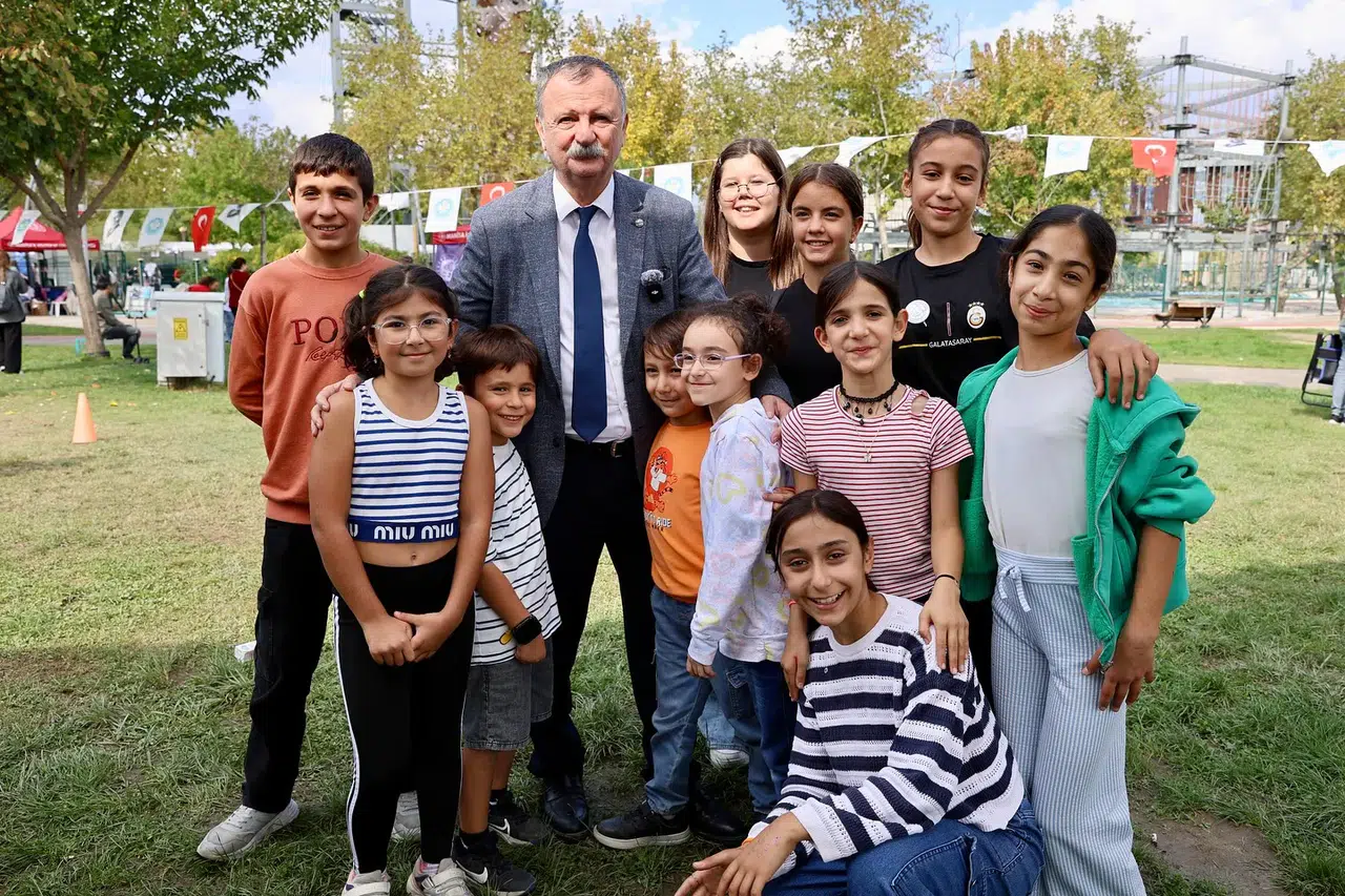 BİLİMİN FARKLI YÖNLERİNİ KEŞFETTİLER