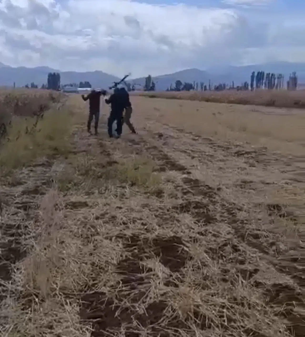Arazi anlaşmazlığından bir birlerine girdiler