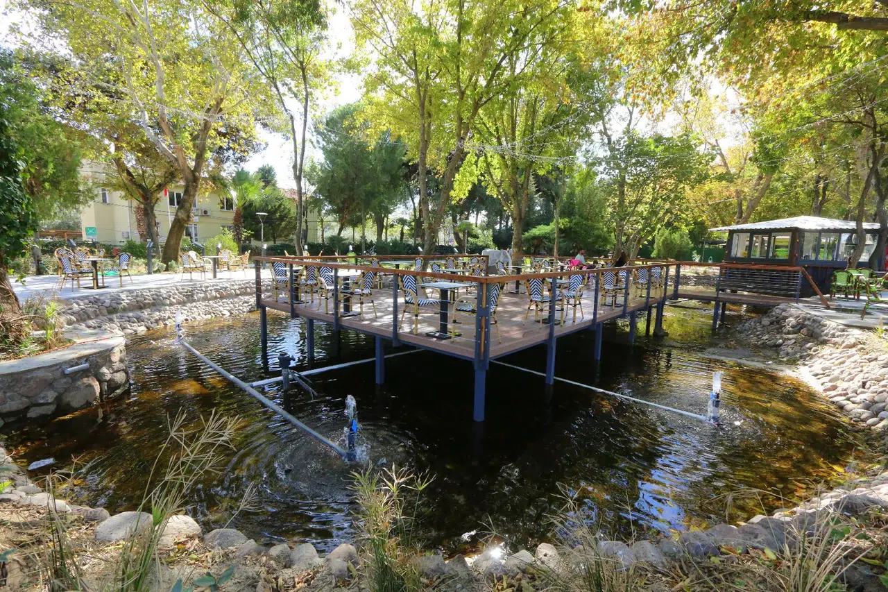 Nifli Kemal Parkı yenilenen yüzüyle kullanıma açıldı