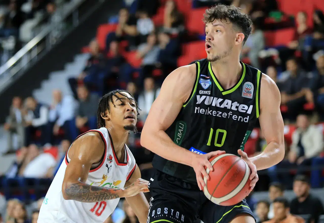 Glint Manisa Basket maçtan galip ayrıldı