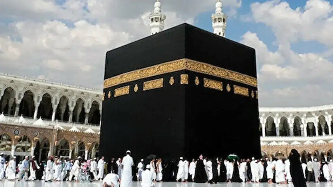 Diyanet’ten Beklenen Haber Gelmedi: 2026 Hac Kurası İçin Tahmini Tarih Ne?