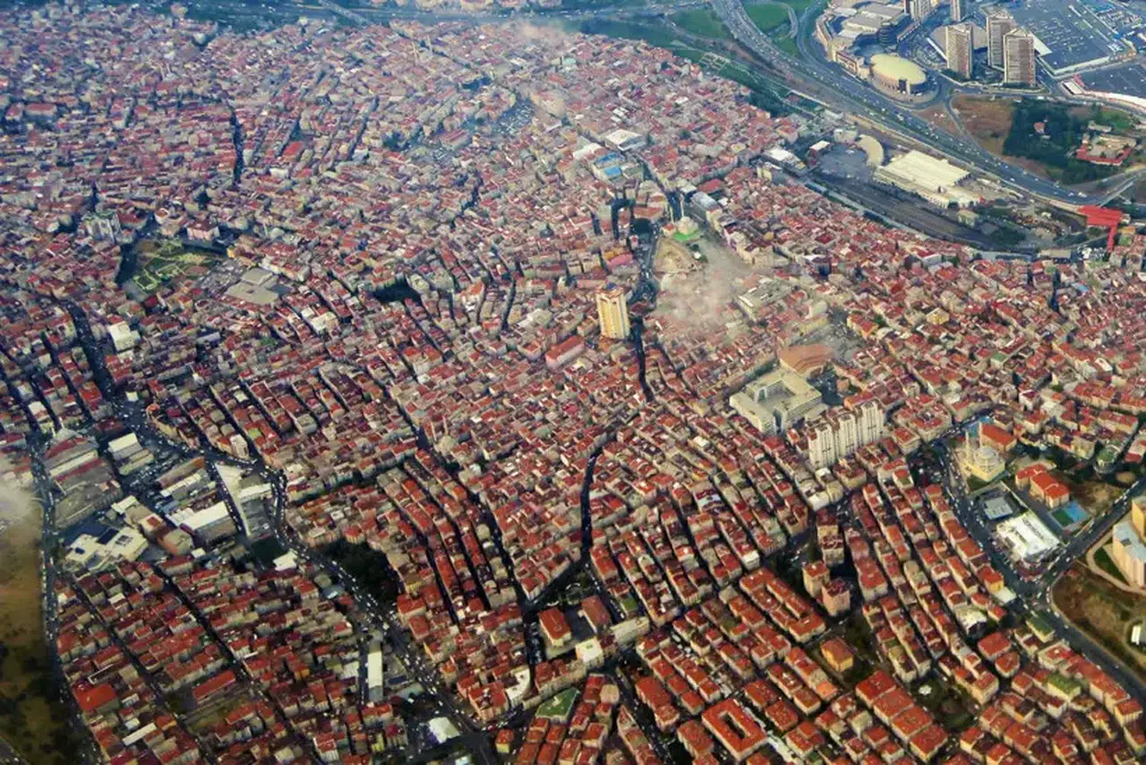 İstanbul Emniyeti Açıkladı! Hangi İlçede Suç Patlaması Yaşandı?