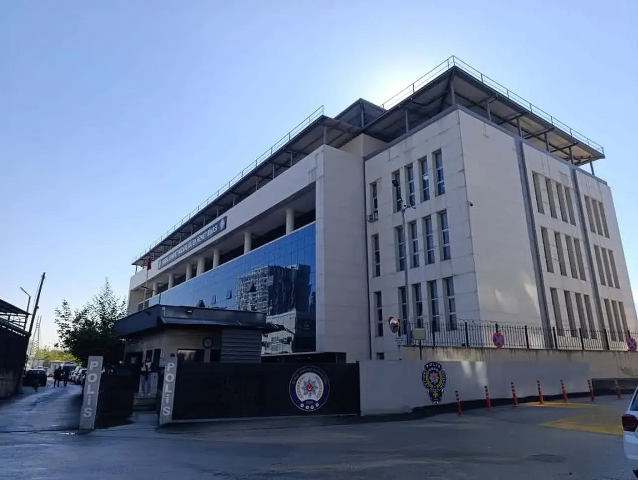 CHP'li eski belediye başkanı ve eşi de gözaltında