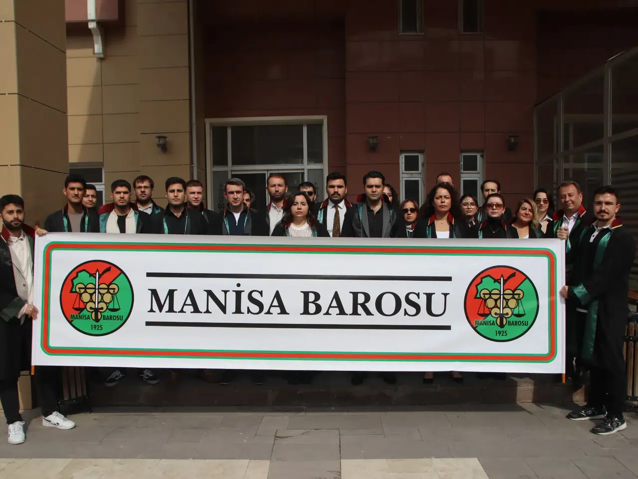 Genç avukatlardan CMK sistemine tepki