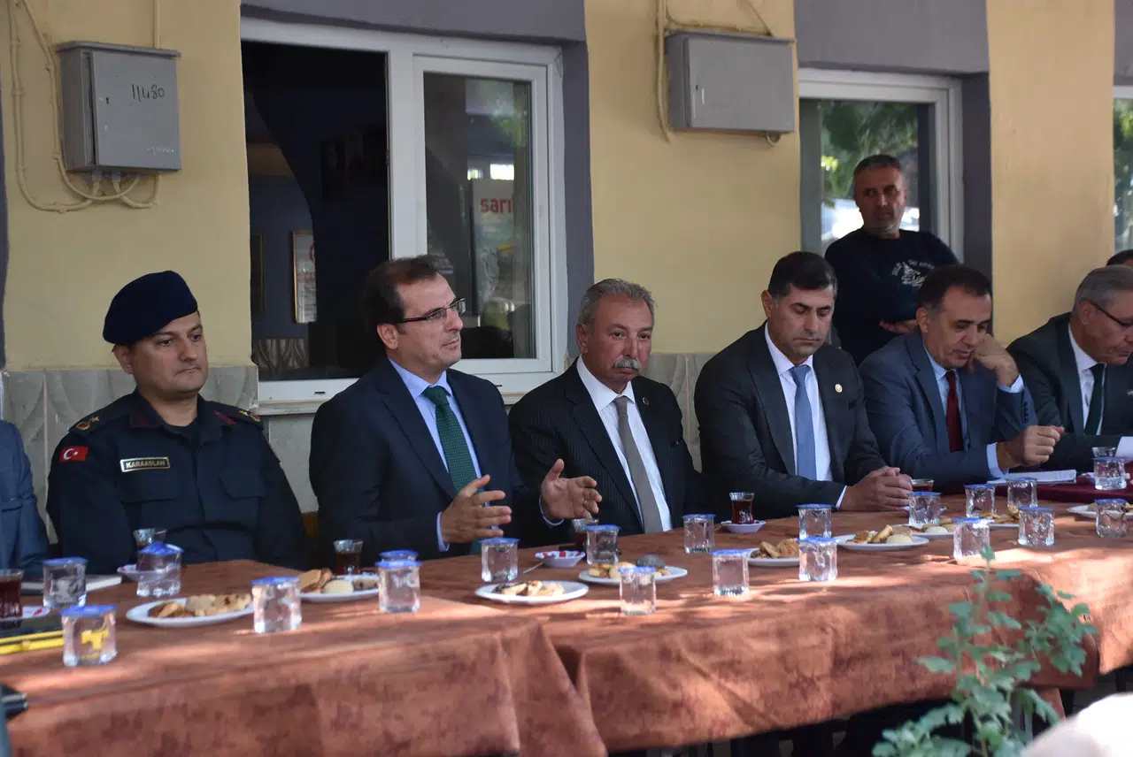 Kaymakam Güldoğan mahalle sakinleriyle bir araya geldi
