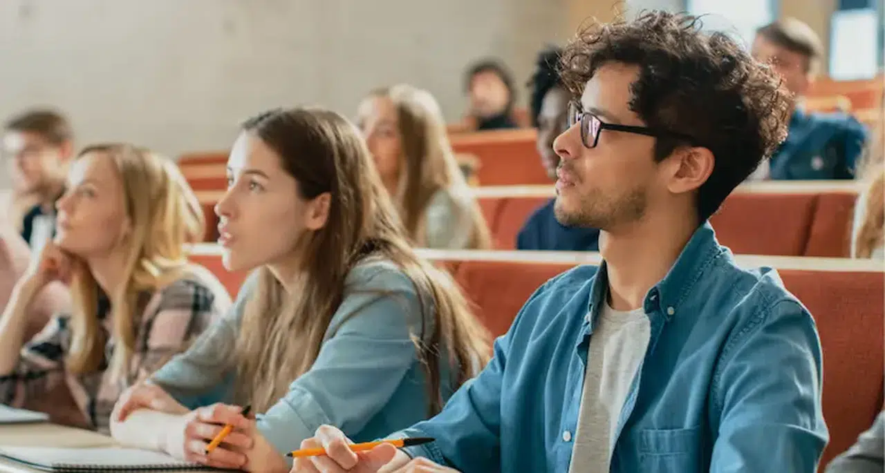 Sınavsız İkinci Üniversite Fırsatı! Hangi Üniversitede Kayıtlar Ne Zaman Bitiyor?