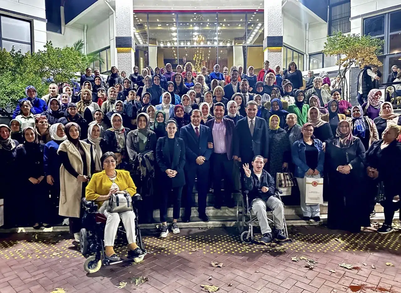 AK Parti Şehzadeler İlçe Kadın Kollarından Türkiye yüzyılı kadın buluşmaları