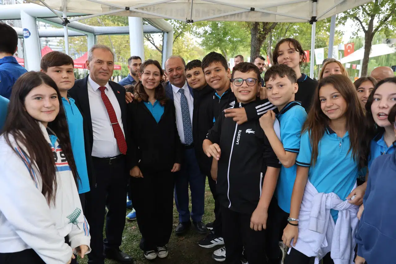 MANİFEST Bilim Şenliği başladı