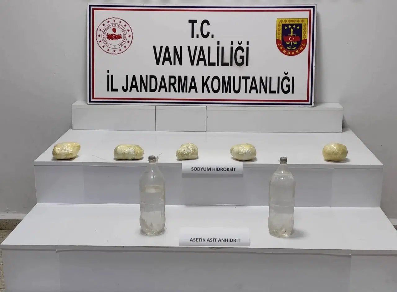 Jandarmadan uyuşturucu tacirlerine yönelik operasyon