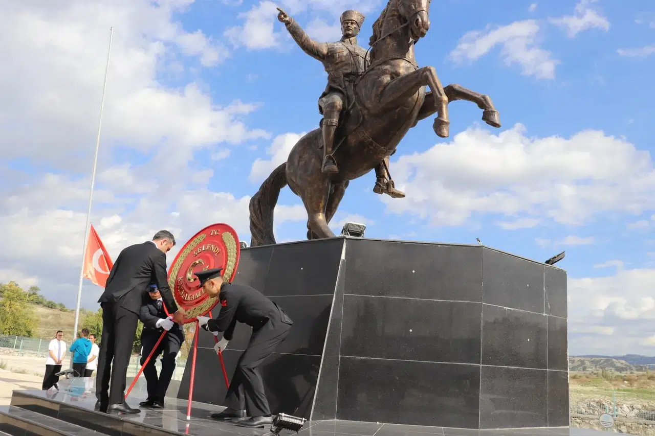 Selendi'de Cumhuriyet coşkusu