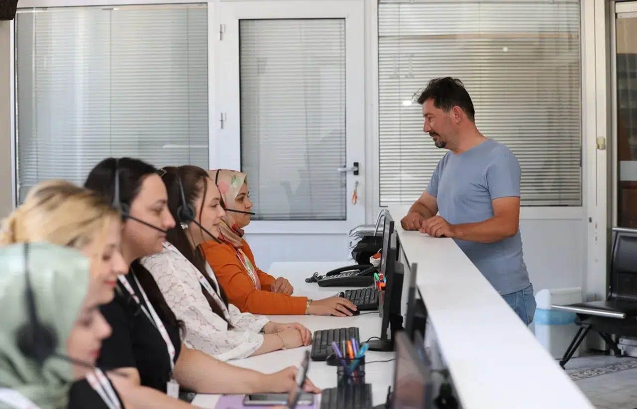 Şehzadeler Belediyesi Çözüm Merkezi bir ayda 6 bin kişi ile görüştü