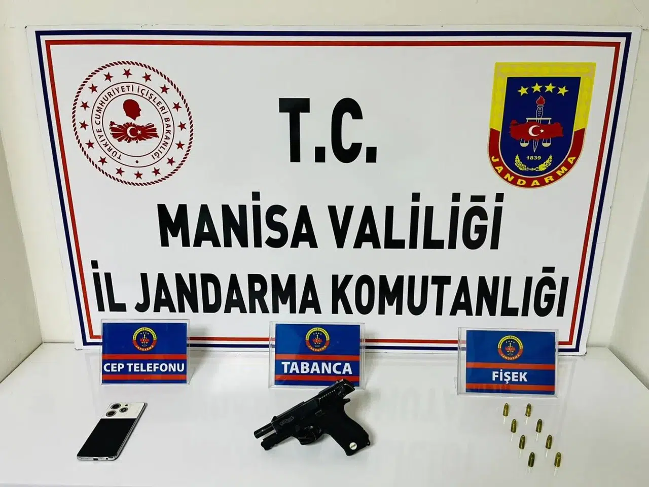 Şüphe üzerine durdurulmuştu, bakın şahsın üstünden neler çıktı