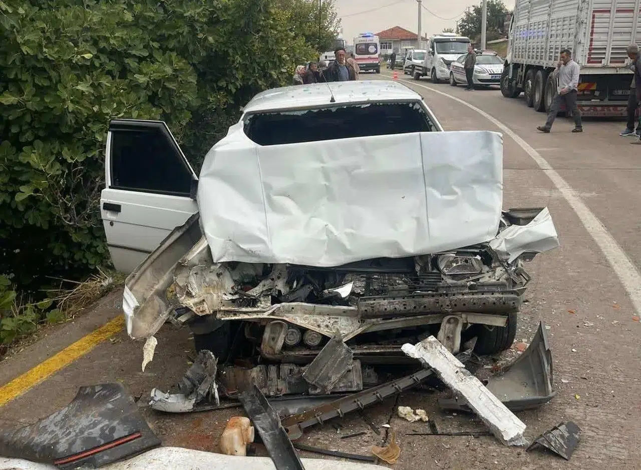 Gördes’te trafik kazası: 4 yaralı