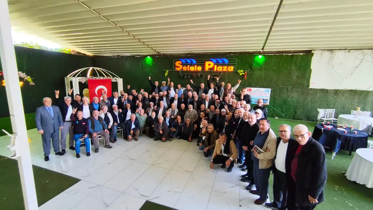 Türkiye'nin dört yanından gelen ülkücüler Manisa'da buluştu