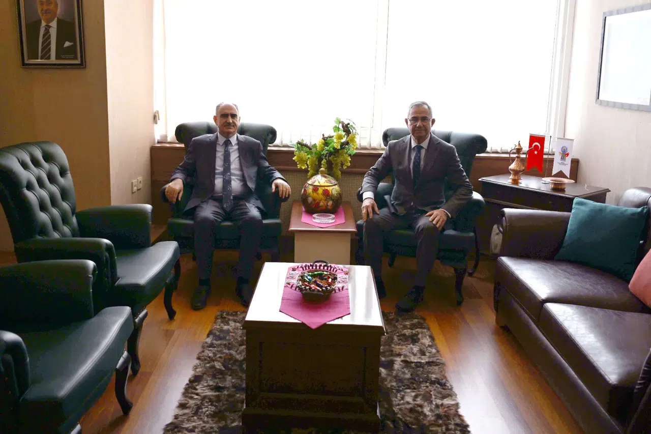 Vali Özkan'dan Hasan Geriter'e ziyaret