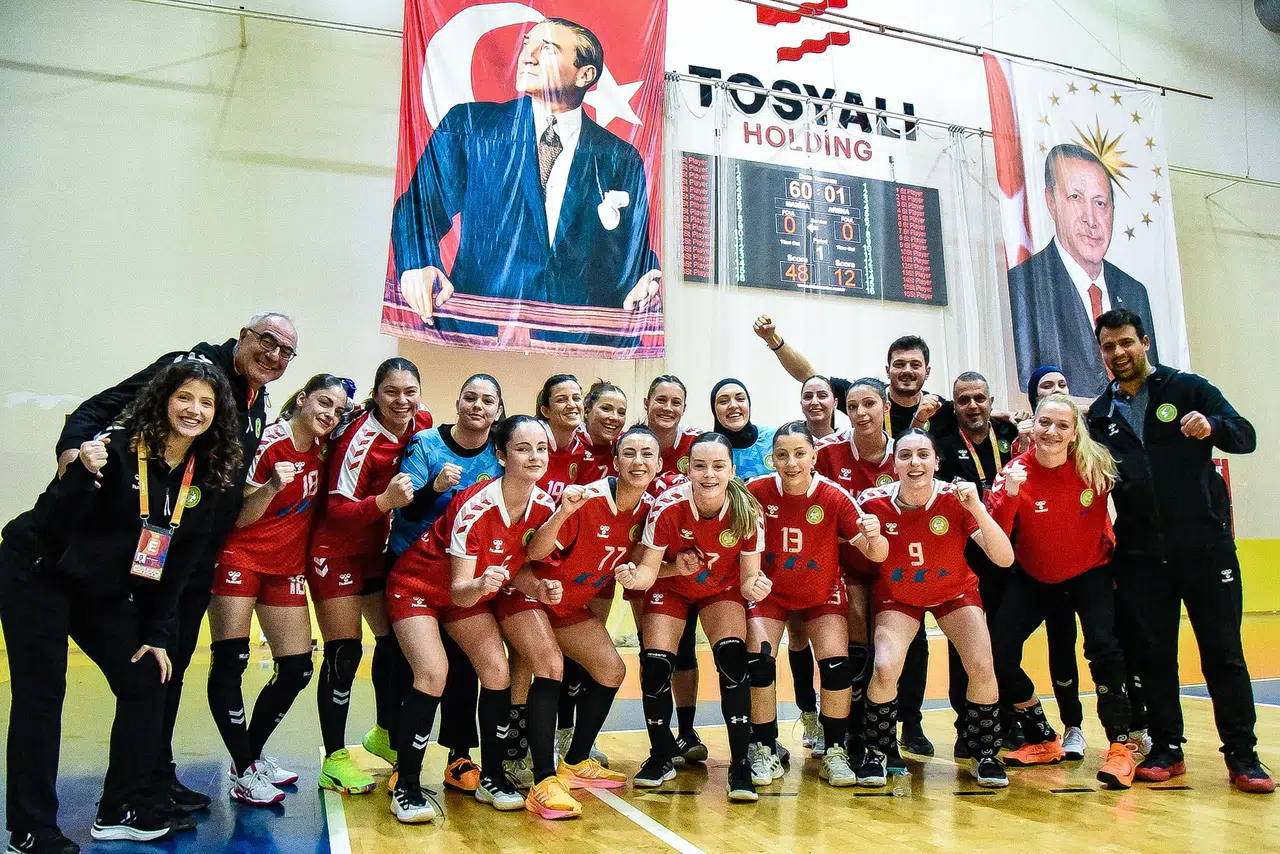 Manisa BBSK namağlup liderliğini sürdürdü