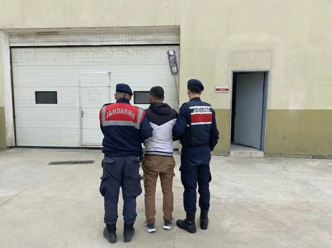 37 yıl kesinleşmiş cezası vardı! daha fazla kaçamadı