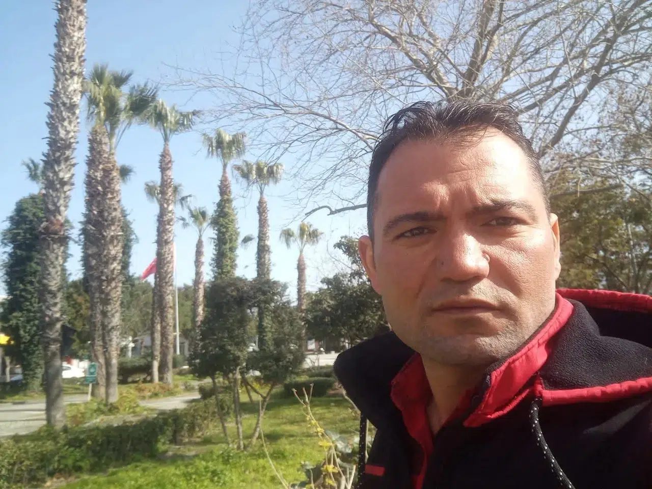 Genç adam evinde oğlu tarafından ölü bulundu