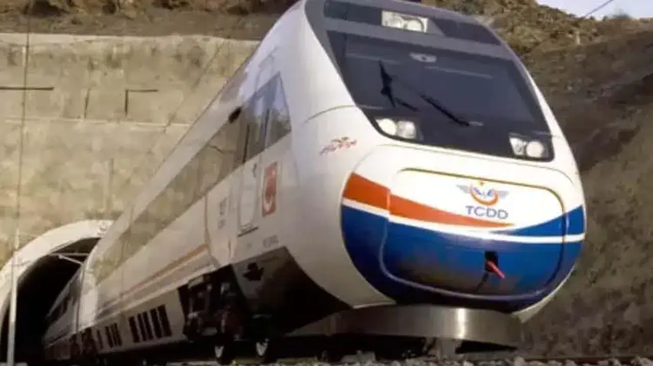 TCDD İşçi Alımı 2025 Başladı! İŞKUR Üzerinden 780 Personel Alınacak – İşte Tarihler ve Başvuru Şartları