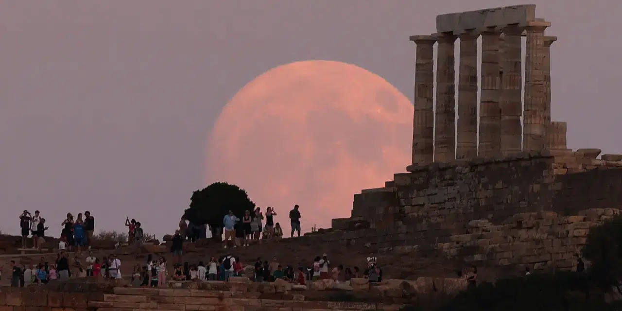Süper Ay Geri Dönüyor! Bu Görsel Şölen Göz Kırpmadan İzlenir