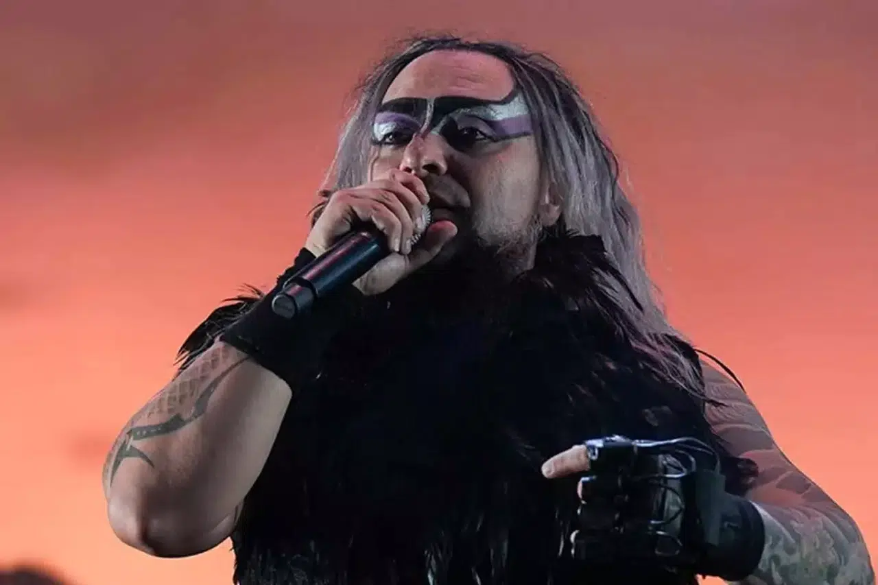 Ünlü şarkıcı yasa boğuldu! Şehit askerlerimizle daha önce aynı uçakta uçmuş