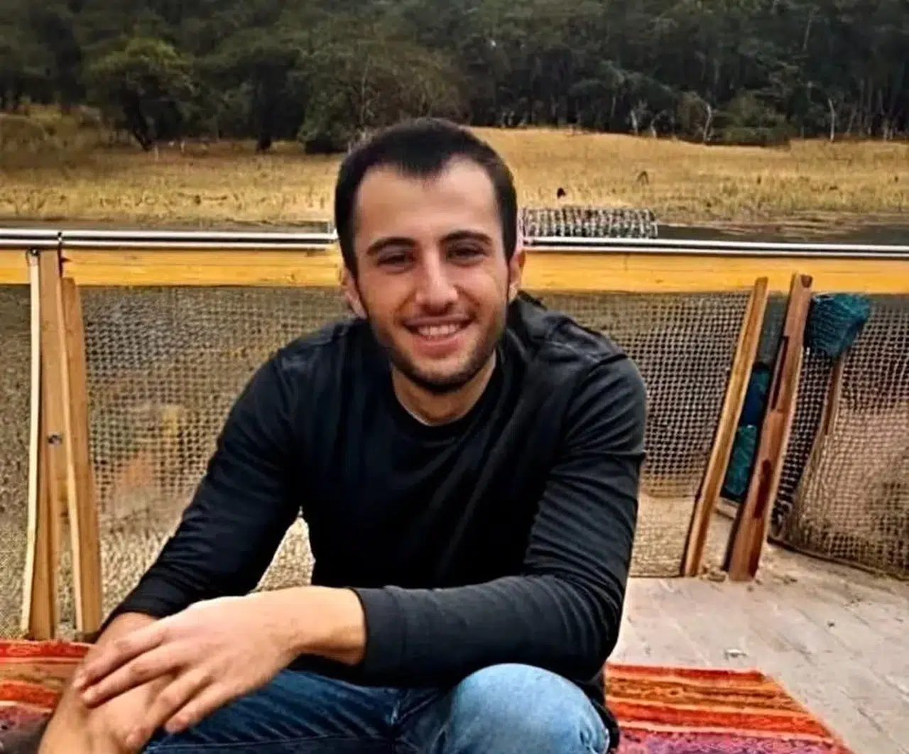 Üniversiteli genç feci halde can verdi