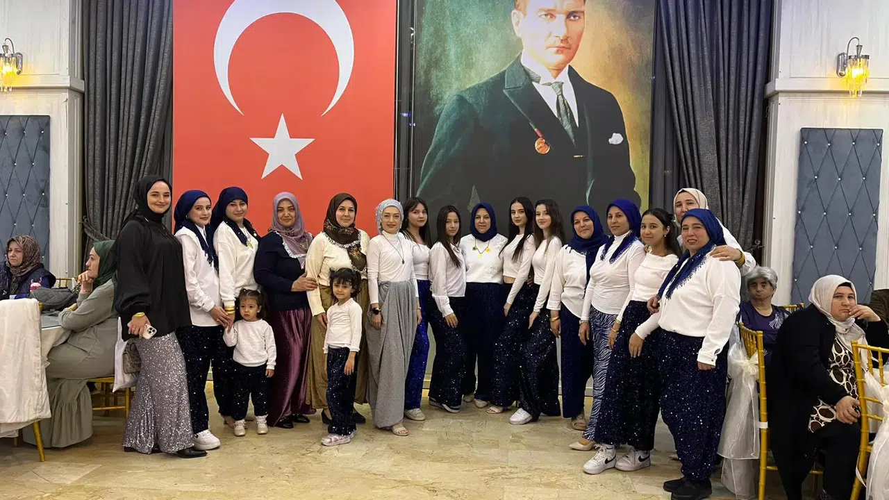 Alaybey Mahallesinden renkli Şalvar gecesi