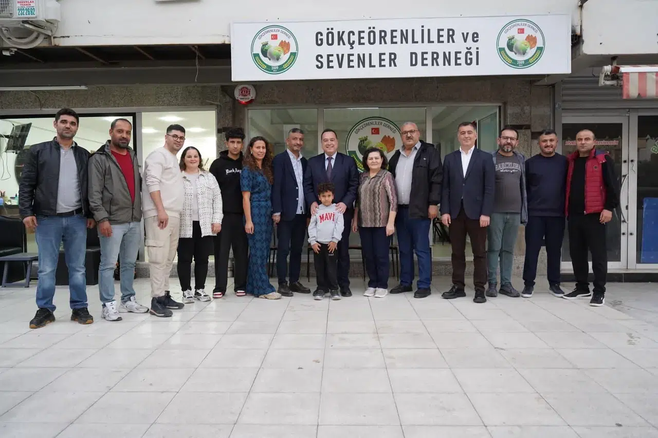 Başkan Dutlulu Kula Gökçeörenliler ve Sevenler Derneği’ni ziyaret etti