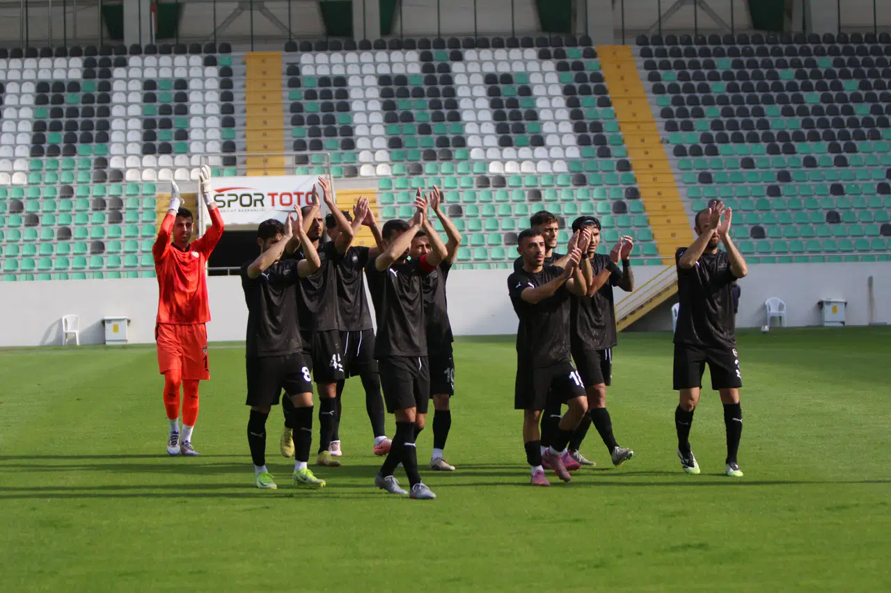Manisaspor, Balıkesir deplasmanında rahat kazandı