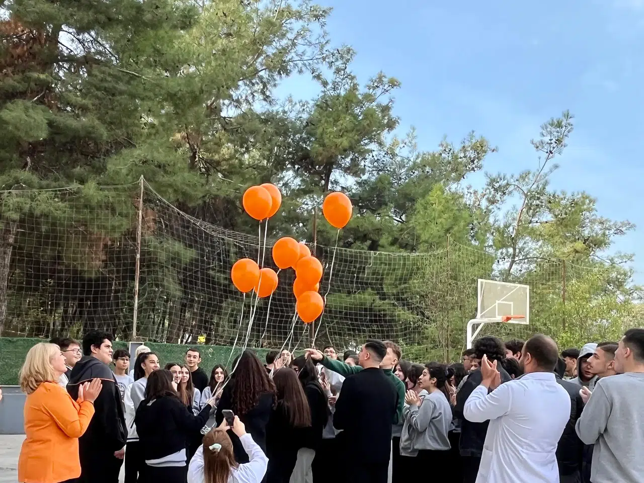 Özel Elit Ege Anadolu Lisesi’nden  Lösemili Çocuklar İçin Anlamlı Etkinlik